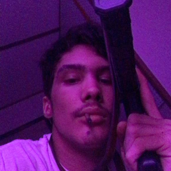 Meet your Posher, Cameron - Picture 1 of 1